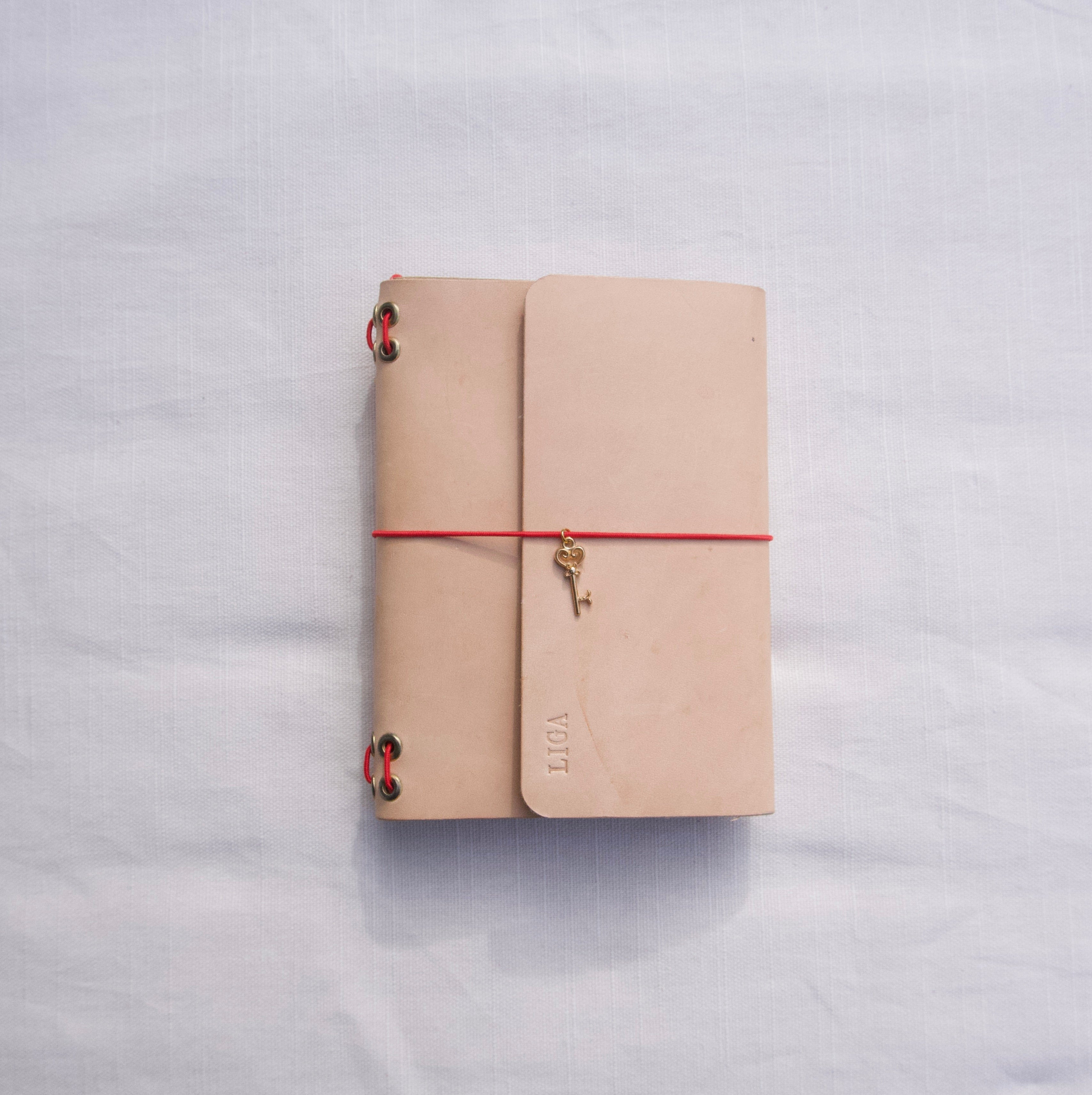 Natural Vachetta-style Trifold Journal (Small)