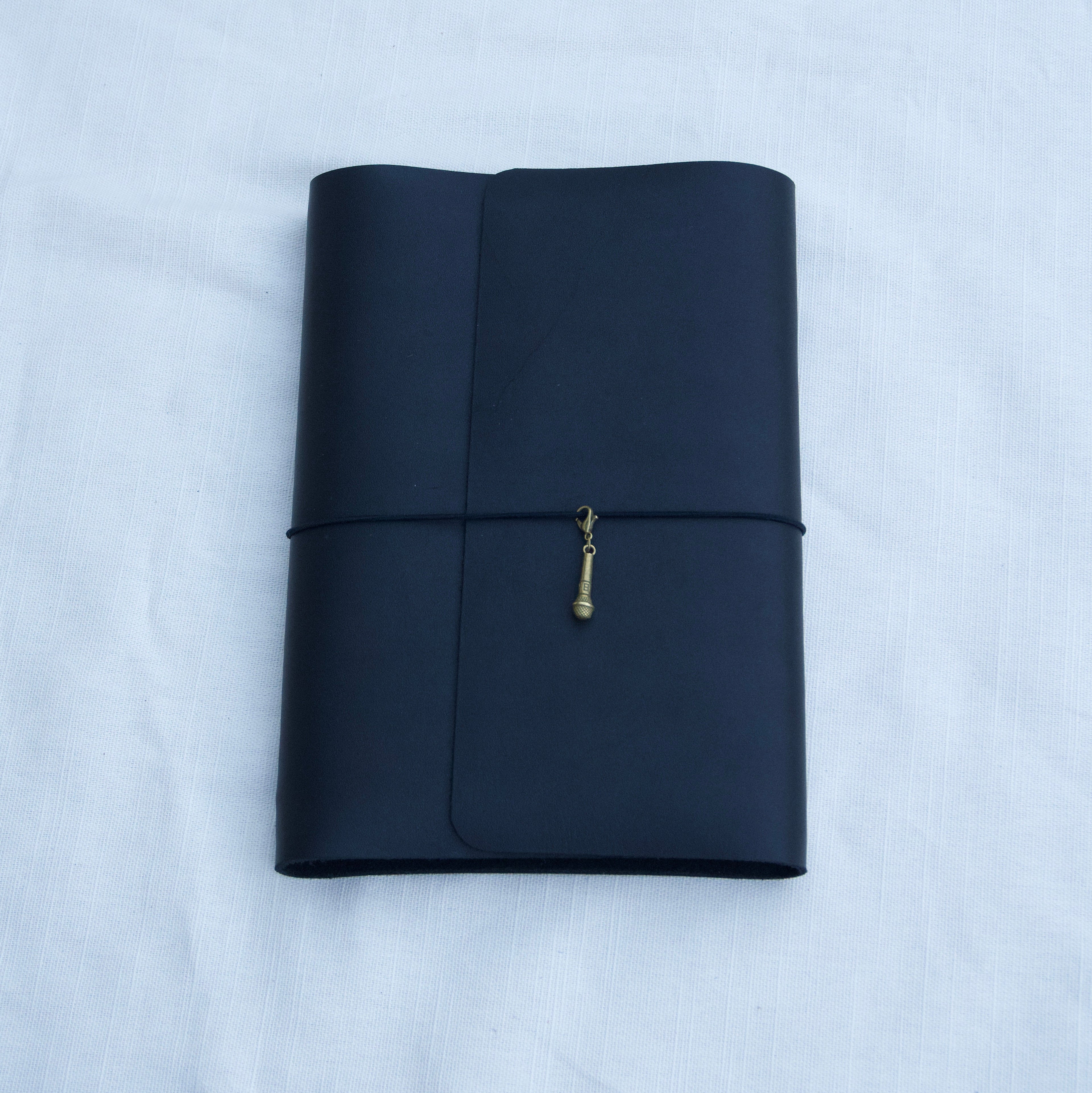 Black Trifold Journal (Medium)