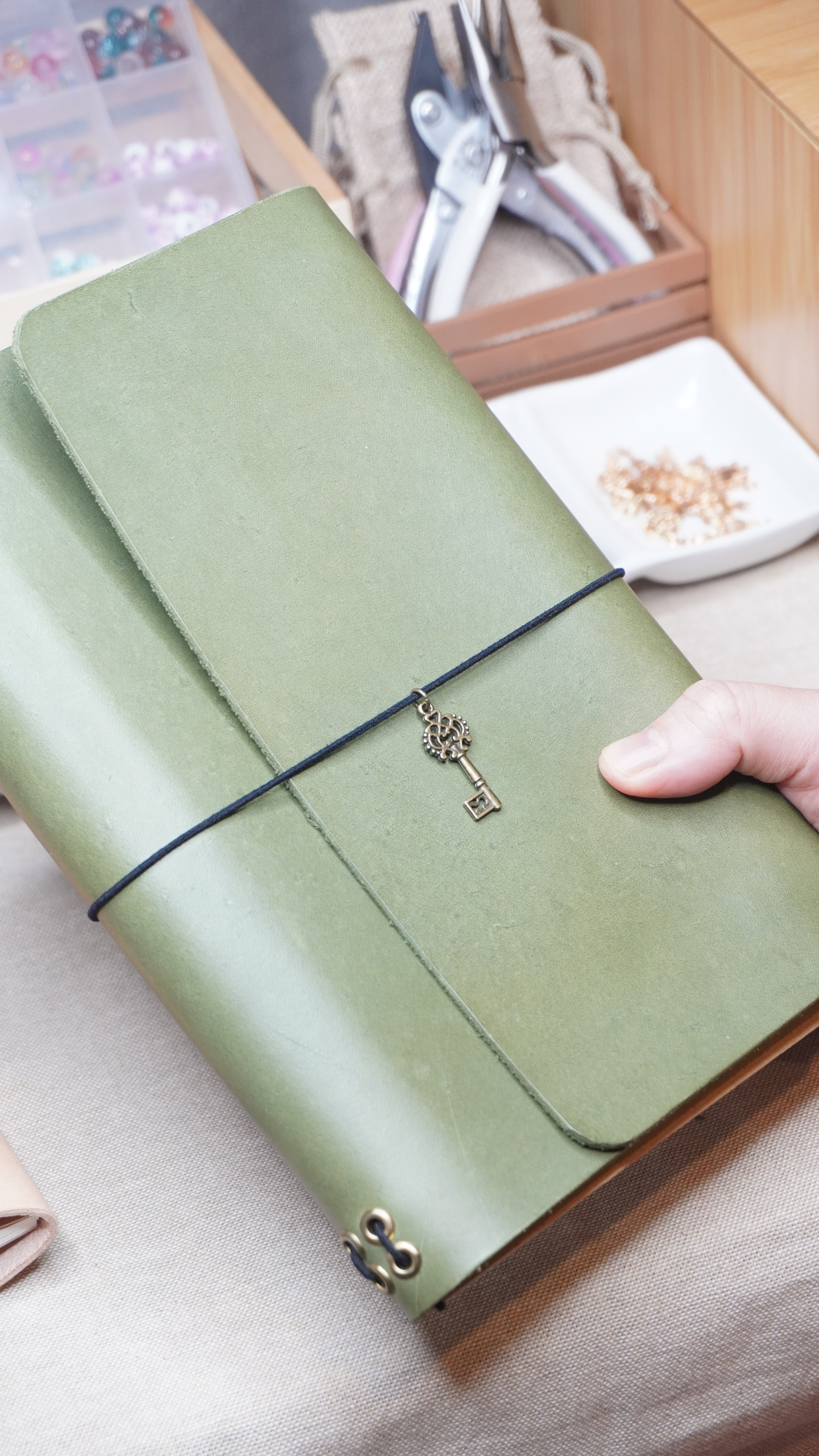 Artisan's Archive: CLARA - A5 Leather Journal Set (Green)