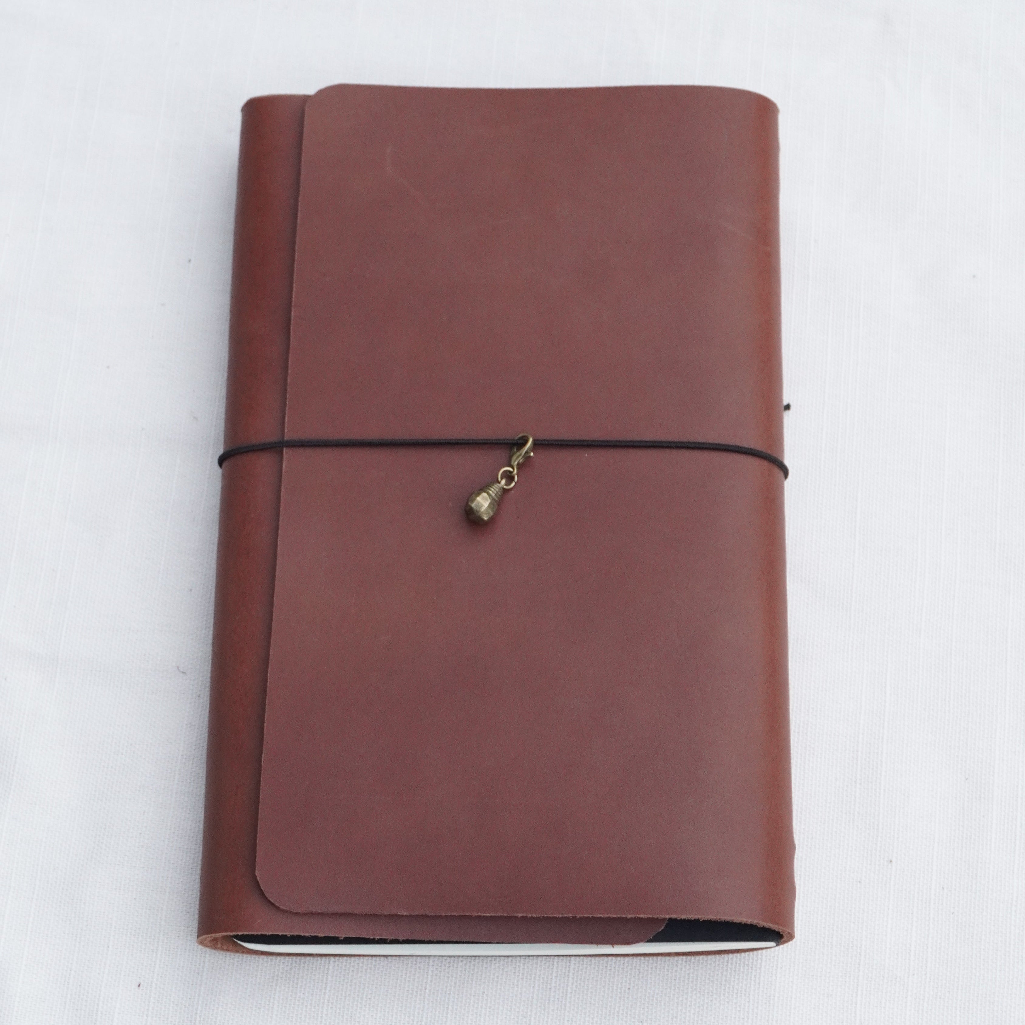 Dark Whisky A5 Slim Trifold (feat. Moleskine)
